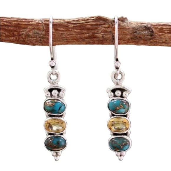 HOST PICK! π π₯³β€οΈVintage Silver and Turquoise Drop Earrings - Picture 4 of 5